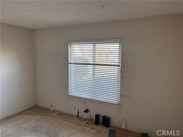 17475 Jackson Drive, Fontana, California 92336, 3 Bedrooms Bedrooms, ,2 BathroomsBathrooms,Single Family Residence,For Sale,Jackson,CV25038443