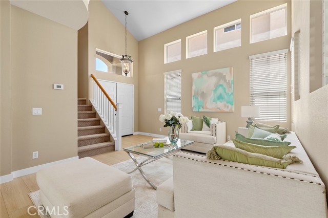 Detail Gallery Image 8 of 37 For 9 Baroque Way, Lake Forest,  CA 92610 - 5 Beds | 2/1 Baths