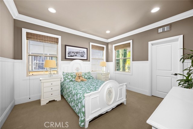 Detail Gallery Image 34 of 42 For 19668 Three Oaks Ln,, Walnut,  CA 91789 - 4 Beds | 4/1 Baths