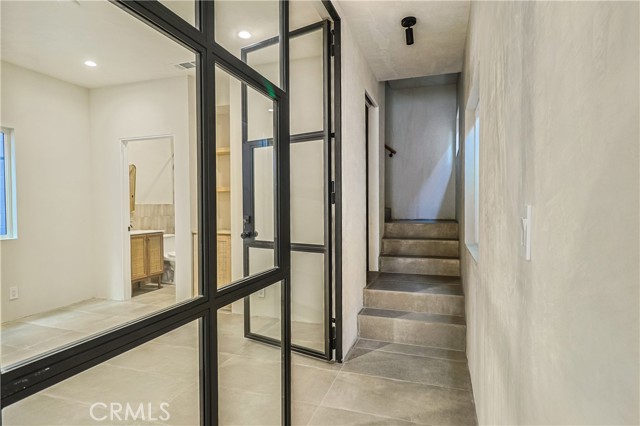 817 N Orange Grove Avenue, West Hollywood CA: https://media.crmls.org/medias/5ec9d2e2-f381-470c-90ac-11b8316d1f99.jpg