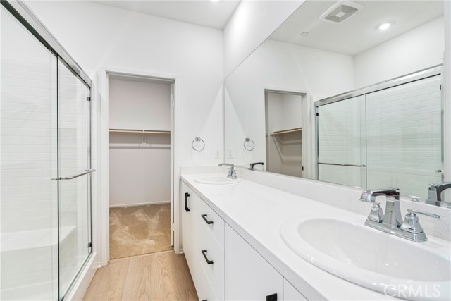 Detail Gallery Image 9 of 38 For 8444 Milk Thistle, Chino,  CA 91708 - 4 Beds | 4 Baths