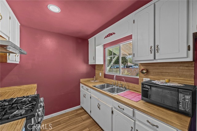 820 Cozy Court, Fallbrook CA: https://media.crmls.org/medias/5ecaa141-6f79-433d-a73c-6028d7ebb82c.jpg