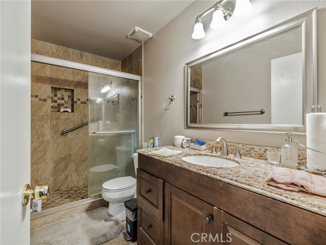 7800 Winnetka Avenue, Winnetka CA: https://media.crmls.org/medias/5ecc1065-a8dd-43c6-af21-80283fcea206.jpg