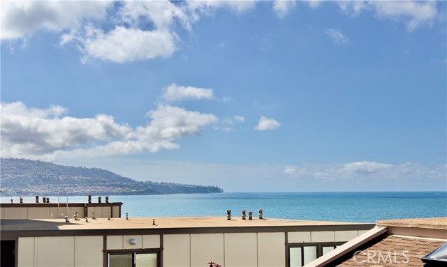615 Esplanade, Redondo Beach CA: https://media.crmls.org/medias/5eccde75-fe7d-477f-b039-937c239896aa.jpg