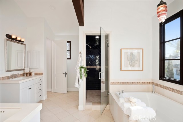 1725 Oak Avenue, Manhattan Beach, California 90266, 4 Bedrooms Bedrooms, ,4 BathroomsBathrooms,Residential,Sold,Oak,SB21251679