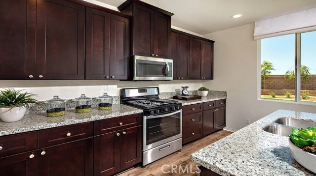 Detail Gallery Image 10 of 24 For 1666 W Intrepid Ln, San Pedro,  CA 90732 - 4 Beds | 3/1 Baths