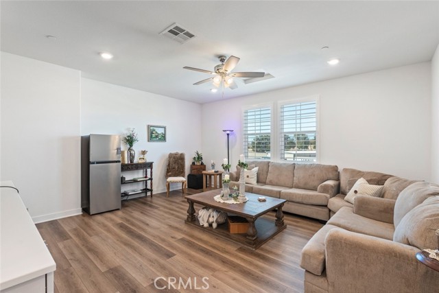 Detail Gallery Image 36 of 56 For 26219 Silver Birch, Menifee,  CA 92584 - 6 Beds | 4/1 Baths