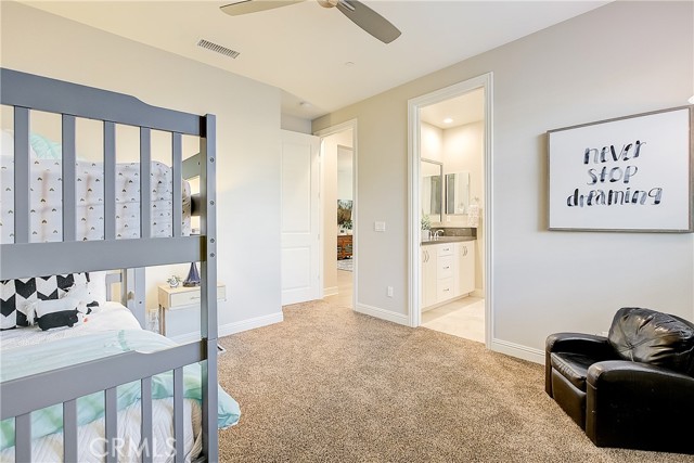 5ecee65d 902e 4299 A0bf 2102a7a52083