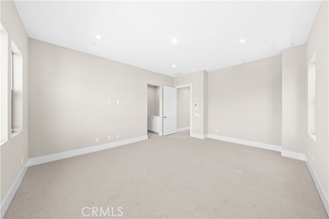 130 Mossvine, Irvine CA: https://media.crmls.org/medias/5ecf1377-7ccc-44e5-85b4-bd65ee891f50.jpg