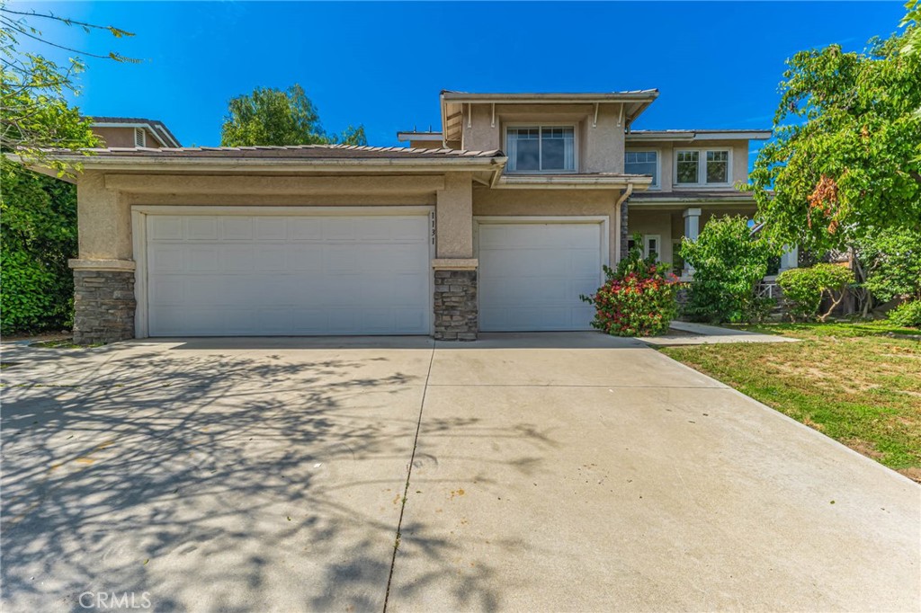 1131 Dincara Road, Burbank, CA 91506