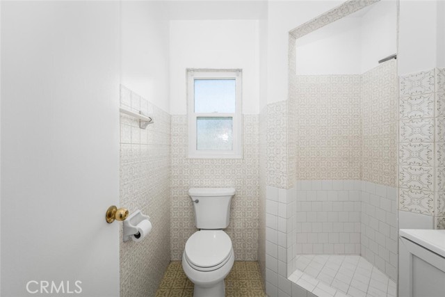 Detail Gallery Image 21 of 39 For 1001 Nicklett Ave, Fullerton,  CA 92833 - 4 Beds | 2 Baths