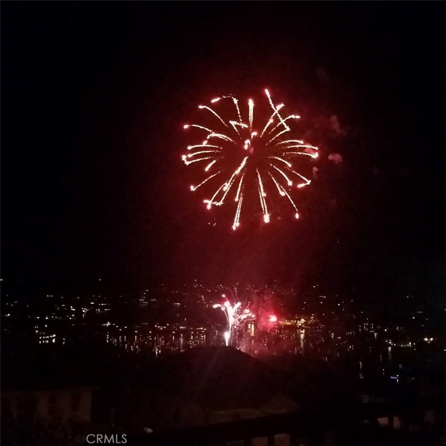 https://media.crmls.org/medias/5ed05bc7-8d86-4c41-b36f-195e0fbf853b.jpg?preset=X-Large