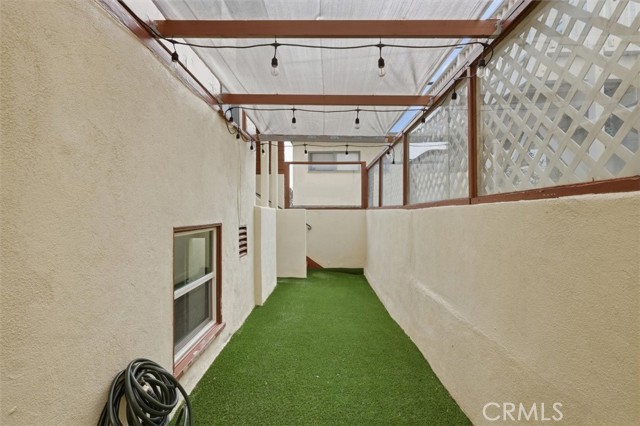 315 33rd, Manhattan Beach, California 90266, 2 Bedrooms Bedrooms, 0 ,2 BathroomsBathrooms,Residential,For Sale,33rd,0,SB26105539