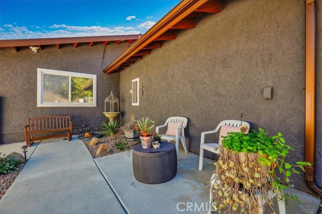 33230 Hollister, Lake Elsinore CA: https://media.crmls.org/medias/5ed1b005-5a8f-4516-b126-ad09ad0e7912.jpg