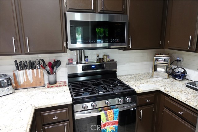 7262 Yellowtail Dr, Huntington Beach CA: https://media.crmls.org/medias/5ed23a85-874e-4685-8d14-92c9f0685035.jpg