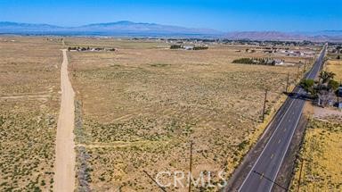 Detail Gallery Image 12 of 20 For 70 Antelope, Lancaster,  CA 93536 - – Beds | – Baths