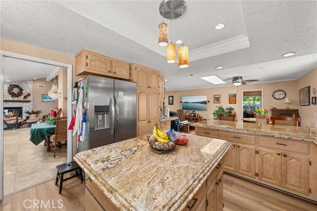 36608 Oak Ridge Drive, Yucaipa CA: https://media.crmls.org/medias/5ed3b6b0-48b5-4b20-893b-6509d451152c.jpg
