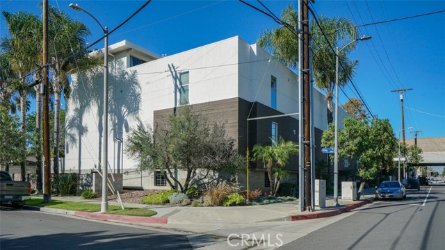 Detail Gallery Image 8 of 55 For 4705 Whitsett #106,  Studio City,  CA 91604 - 2 Beds | 2 Baths