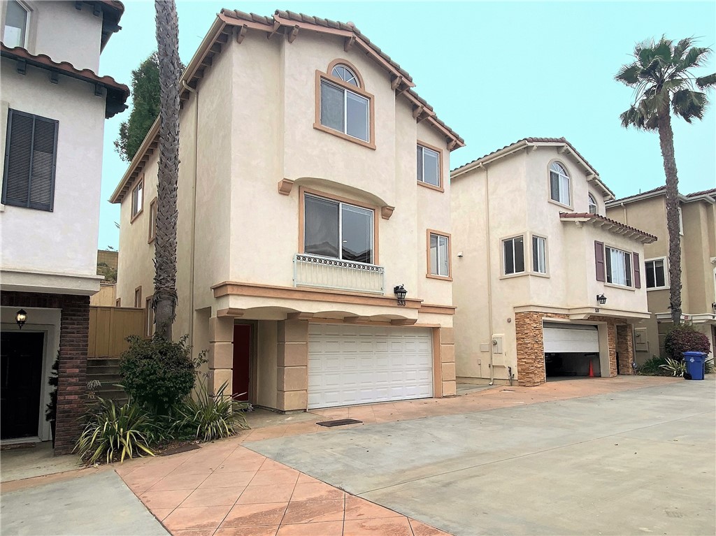 533 Maria Avenue, Redondo Beach, California 90277, 4 Bedrooms Bedrooms, ,2 BathroomsBathrooms,Residential,Sold,Maria,SB23138039