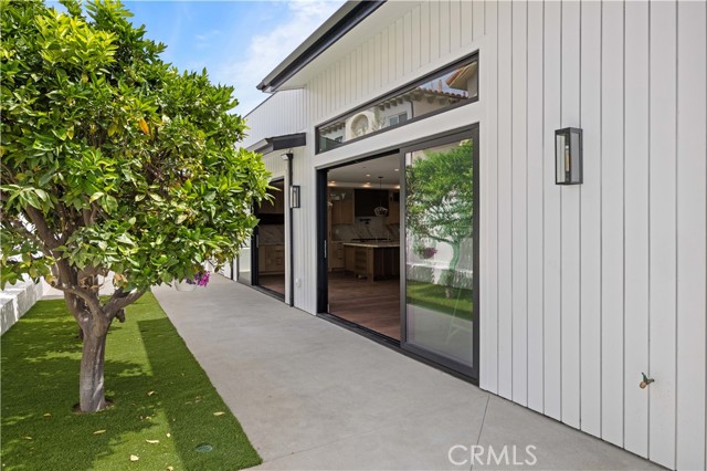 2111 Clark, Redondo Beach, California 90278, 4 Bedrooms Bedrooms, ,5 BathroomsBathrooms,Residential,For Sale,Clark,SB26059150