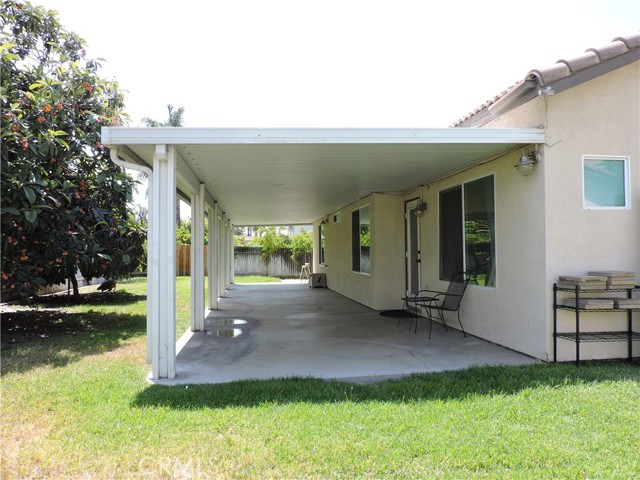 1326 Janes Way, Colton CA: https://media.crmls.org/medias/5ed4e349-7ab8-4271-bd81-9a51492e7017.jpg
