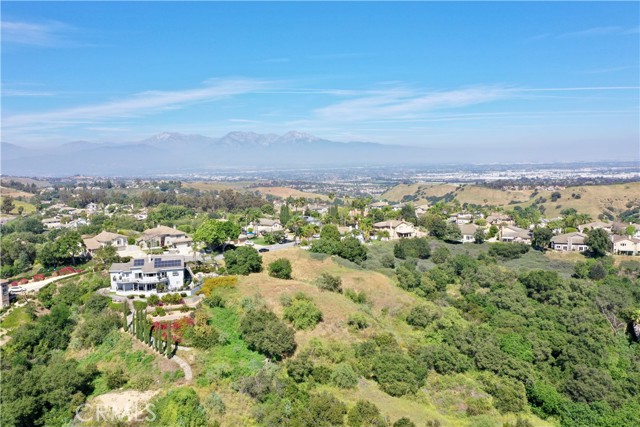 Detail Gallery Image 21 of 27 For 2105 Oak Canyon, Chino Hills,  CA 91709 - – Beds | – Baths