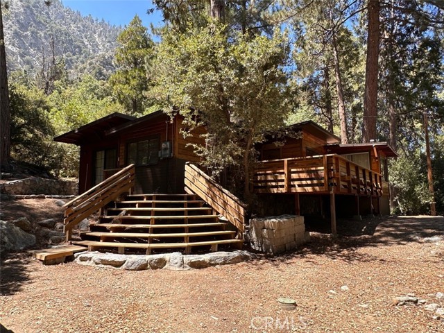 39455 Prospect Drive, Forest Falls CA: https://media.crmls.org/medias/5ed53dee-d480-4f93-a4cd-c73b8ccd5298.jpg