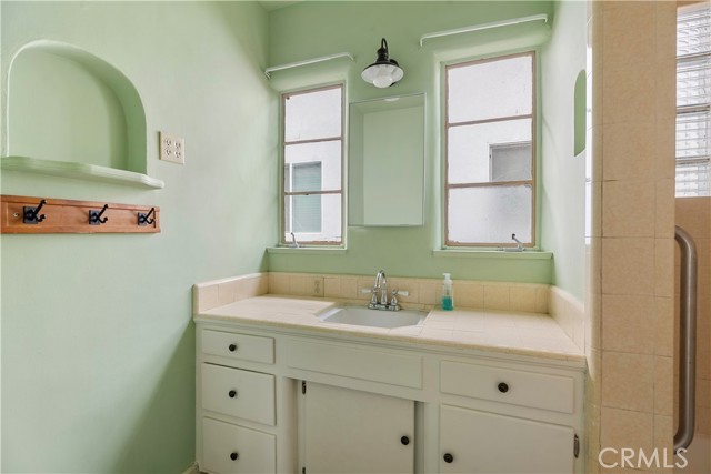 Detail Gallery Image 12 of 55 For 209 Decatur St, Bakersfield,  CA 93308 - 2 Beds | 1 Baths