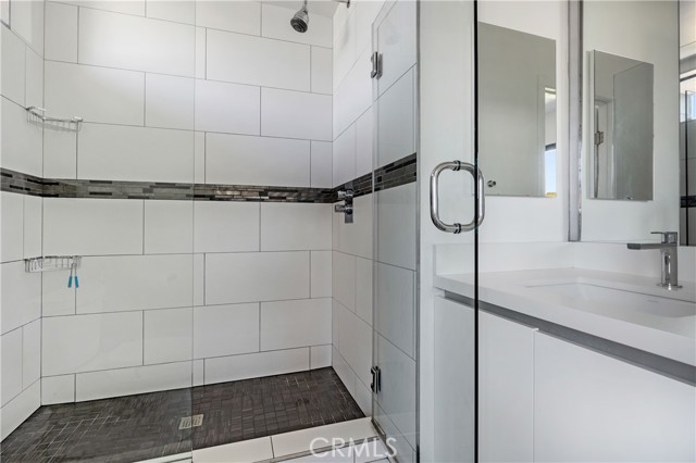 Detail Gallery Image 27 of 32 For 439 Camino De Las Colinas, Redondo Beach,  CA 90277 - 3 Beds | 2/1 Baths