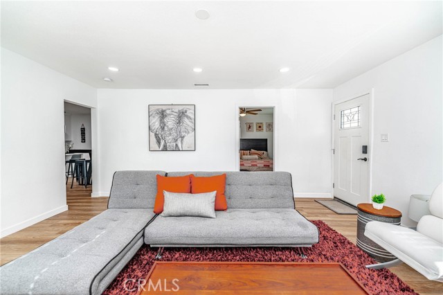 Detail Gallery Image 6 of 38 For 2821 Gay St, Los Angeles,  CA 90065 - 3 Beds | 2 Baths