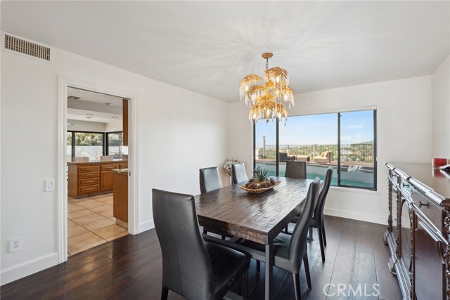 Detail Gallery Image 18 of 67 For 4372 Park Vicente, Calabasas,  CA 91302 - 4 Beds | 4/1 Baths