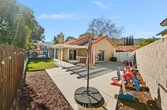 Detail Gallery Image 24 of 26 For 23316 Canyon Pines Pl, Corona,  CA 92883 - 3 Beds | 2 Baths