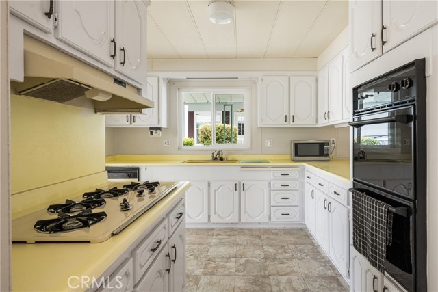 14851 Jeffrey, Irvine CA: https://media.crmls.org/medias/5ed7a5ec-e37a-405e-9a85-90fb3b1c71be.jpg