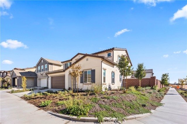 Detail Gallery Image 4 of 41 For 16717 Dara Ave, Chino,  CA 91708 - 5 Beds | 3 Baths