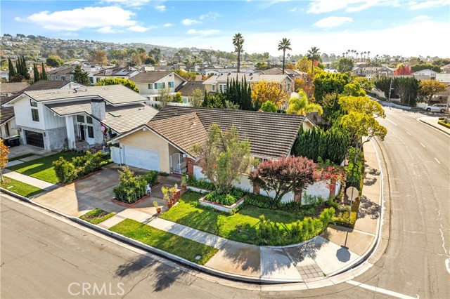 Detail Gallery Image 2 of 44 For 1801 Port Margate Pl, Newport Beach,  CA 92660 - 3 Beds | 2 Baths