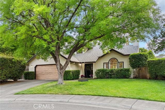 13 Noyo Court, Chico CA: https://media.crmls.org/medias/5ed88256-1ac5-429c-82fb-b25be3b8690a.jpg