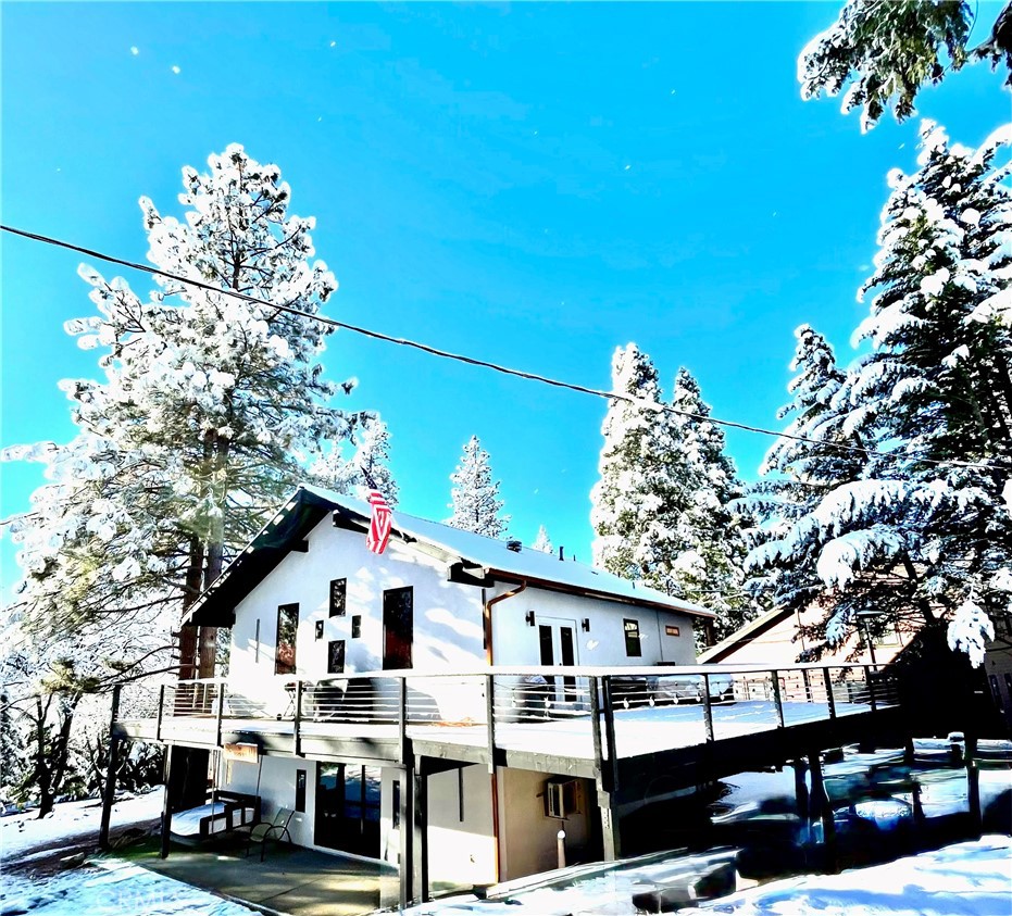 39490 Crane Valley Court