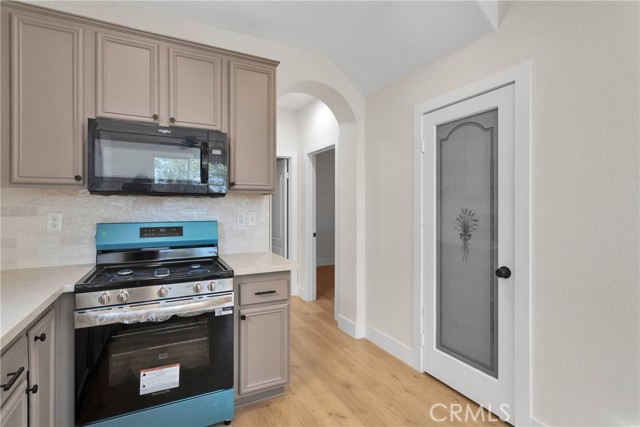 Detail Gallery Image 14 of 42 For 14499 Honeyhill St, Victorville,  CA 92394 - 4 Beds | 3 Baths
