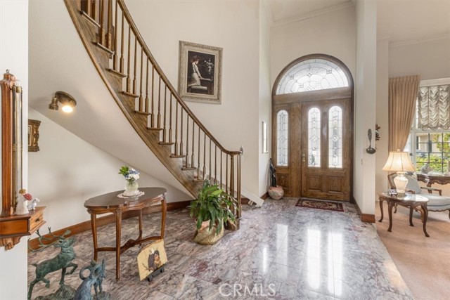 Detail Gallery Image 4 of 42 For 17182 Hillside Cir, Huntington Beach,  CA 92649 - 5 Beds | 4/1 Baths