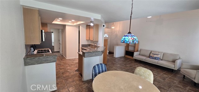 Detail Gallery Image 6 of 32 For 50 Almador, Irvine,  CA 92614 - 3 Beds | 2/1 Baths