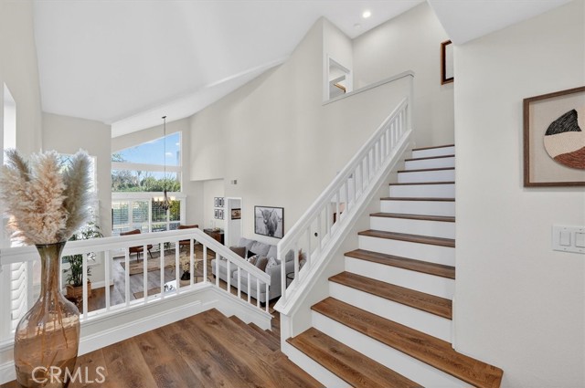 Detail Gallery Image 10 of 60 For 24448 Hampton Drive #C, Valencia,  CA 91355 - 3 Beds | 3 Baths