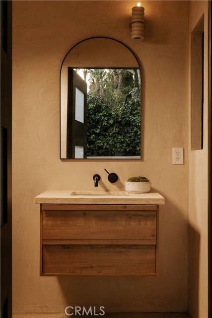 17930 Karen Drive, Encino CA: https://media.crmls.org/medias/5edc26af-f439-454e-8966-a10a8d92e9bd.jpg