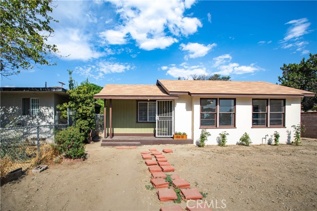 Detail Gallery Image 1 of 1 For 412 N Weston Pl, Hemet,  CA 92543 - 3 Beds | 1 Baths