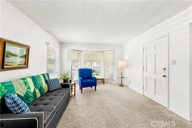 Detail Gallery Image 5 of 16 For 10608 Beak Ave, South Gate,  CA 90280 - 3 Beds | 2 Baths