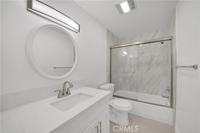 Detail Gallery Image 12 of 51 For 16722 Goldenwest St, Huntington Beach,  CA 92647 - – Beds | – Baths