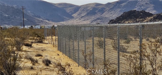 18066 Barstow Road, Lucerne Valley CA: https://media.crmls.org/medias/5ede8c3b-3fd0-4a0f-a915-076873f7ccfa.jpg