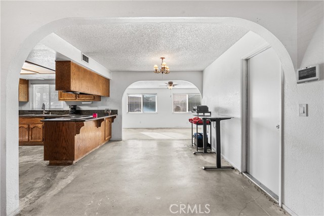 Detail Gallery Image 10 of 42 For 8424 Greenwood, California City,  CA 93505 - 3 Beds | 2 Baths