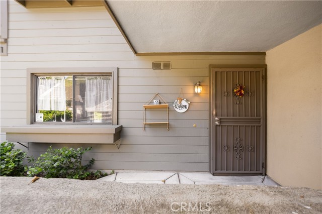 11 Palos, Irvine CA: https://media.crmls.org/medias/5edebfc9-5f6c-436d-a068-f5a019c6192f.jpg