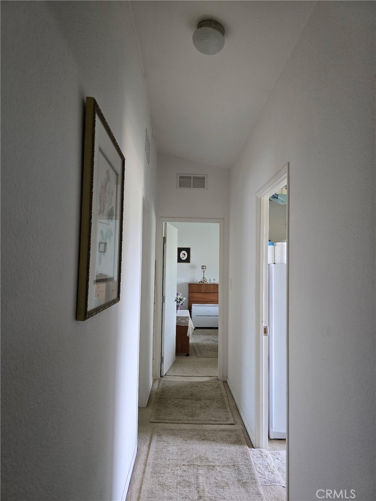 https://media.crmls.org/medias/5ee06a4c-eaae-420a-9b12-efe81c5ea72a.jpg?preset=X-Large