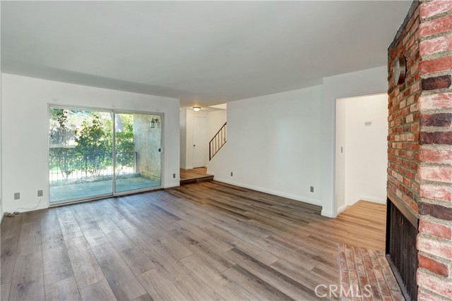 Detail Gallery Image 4 of 25 For 7809 N via Foggia, Burbank,  CA 91504 - 2 Beds | 3 Baths